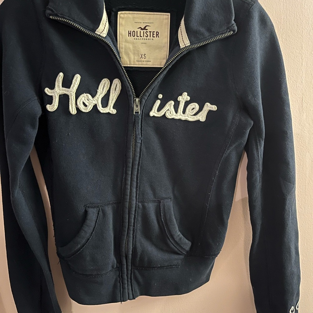 Hollister Black Zip-Up Hoodie